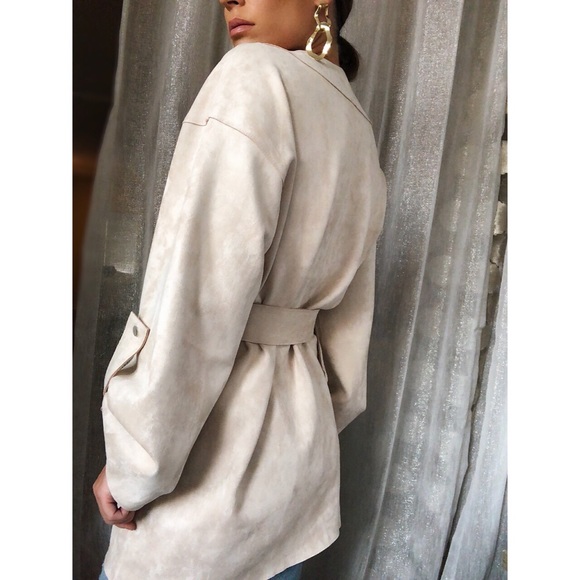 Last 1✨🆕Wona Nude Faux Suede Bell Sleeve Jacket - Picture 3 of 8